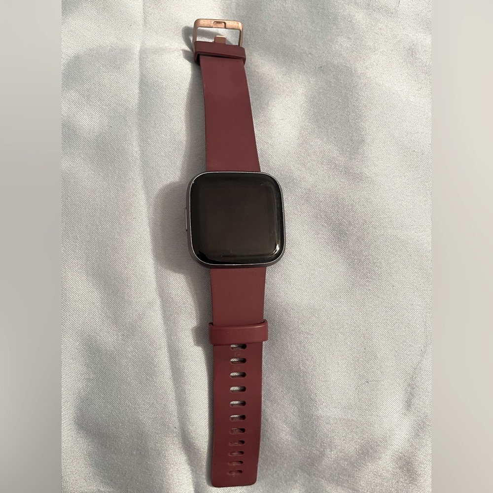 Fit bit Versa 2 smart watch